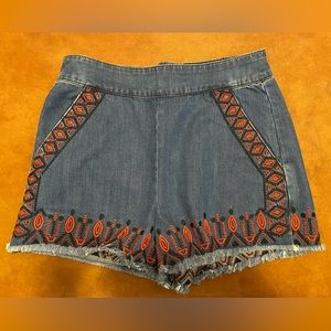 “BLANK NYC” Embroidered Jean Shorts